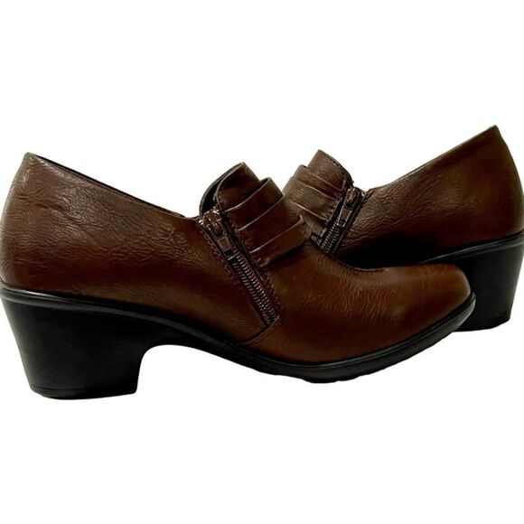 Easy Street Comfort Flex Sole Shoes  - Picture 5 of 14